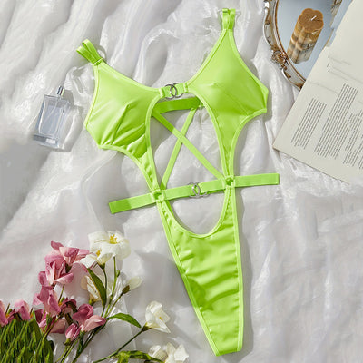 Avelina™ – Playful Cut-Outs. Irresistible Attraction.